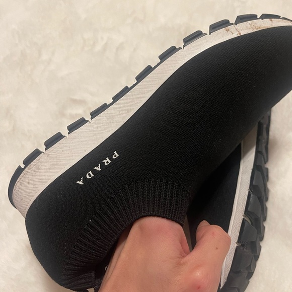 Prada shoes size 37.5 worn 2x - Picture 2 of 6